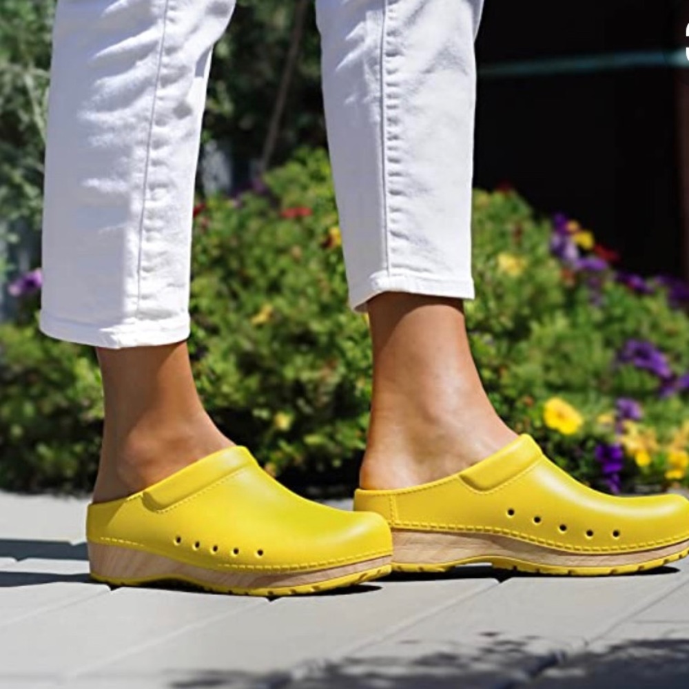 🌟NEW🌟Dansko Women's Kane Slip On sz40💛